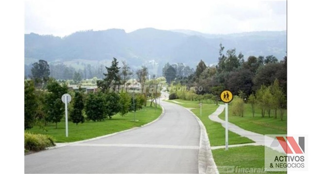Lote en venta en El Volcan, La Calera, 2519 m² · foto 10 de 15