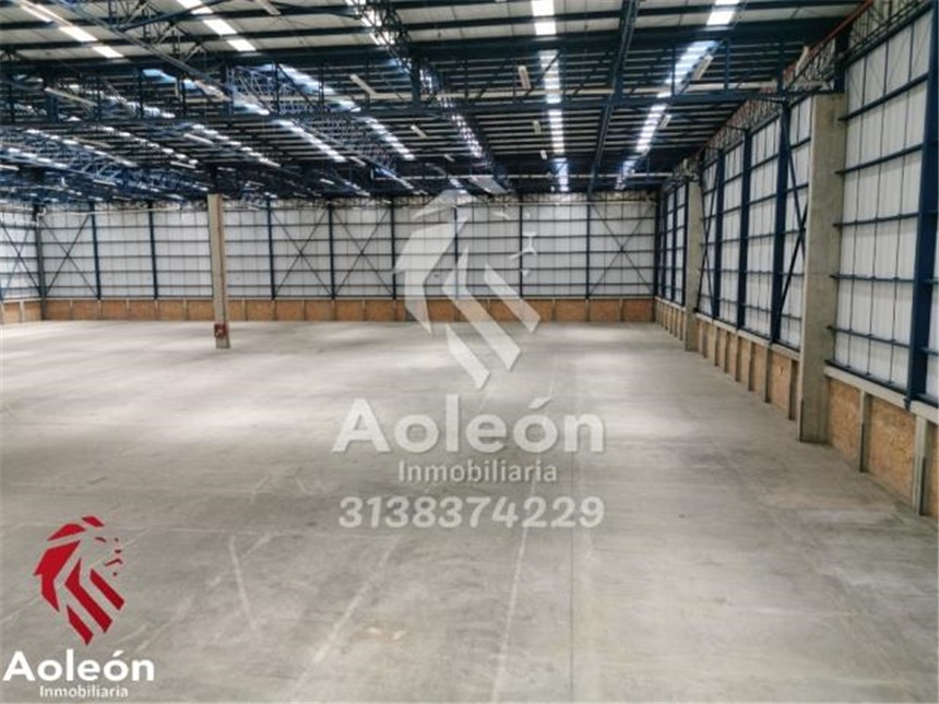 Bodega en Arriendo - Más