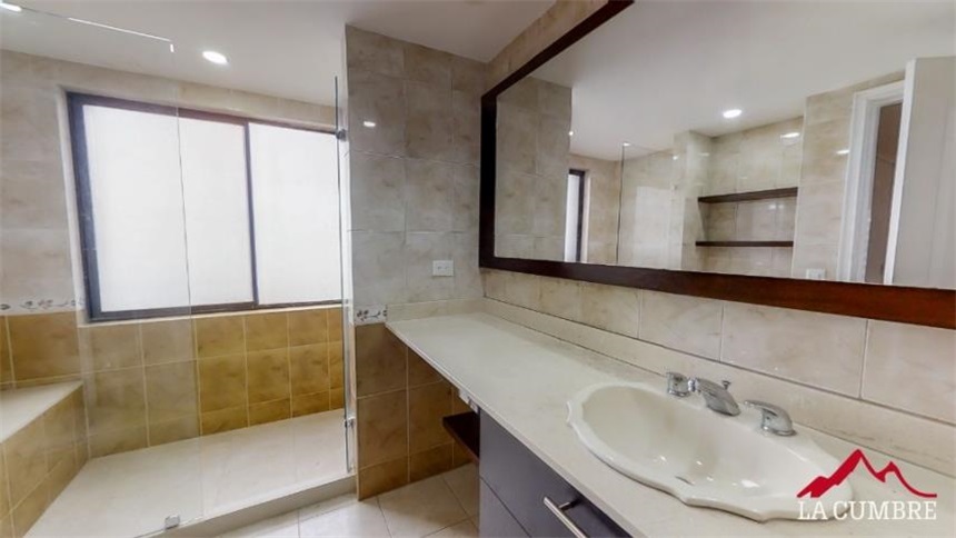 Apartamento de 4 alcobas en venta en Las Lomas, Medellín, 242 m² · foto 17 de 19
