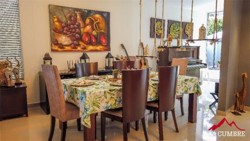 Casa de 3 alcobas en venta en El Tesoro, Medellín, 320 m² · foto 21 de 24