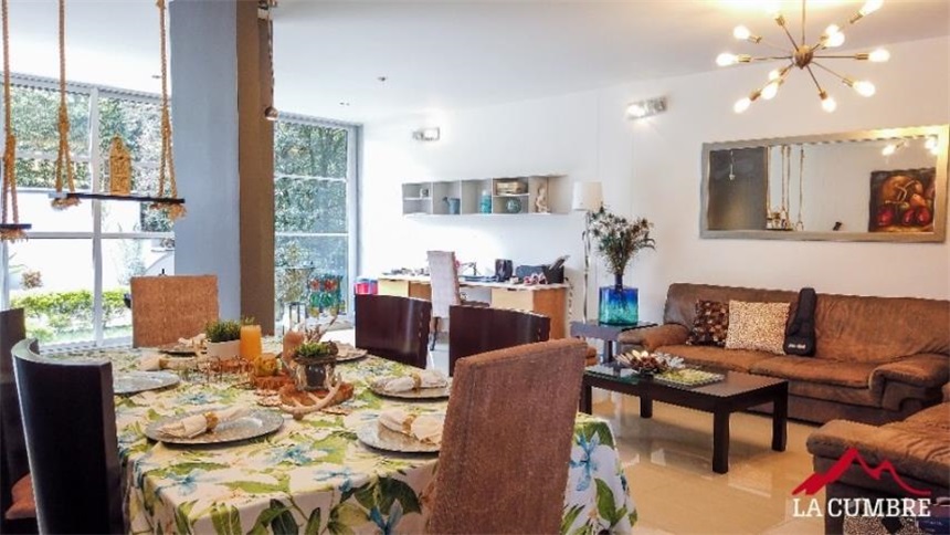 Casa de 3 alcobas en venta en El Tesoro, Medellín, 320 m² · foto 11 de 24