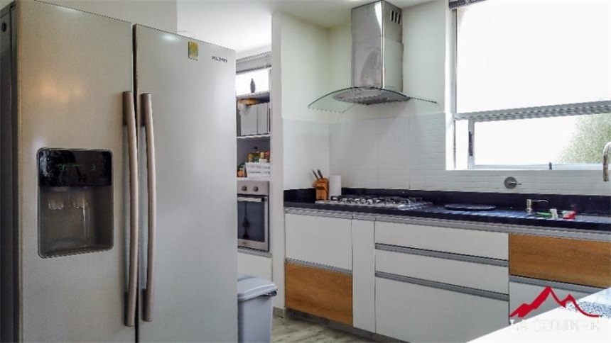 Casa de 3 alcobas en venta en El Tesoro, Medellín, 320 m² · foto 8 de 24