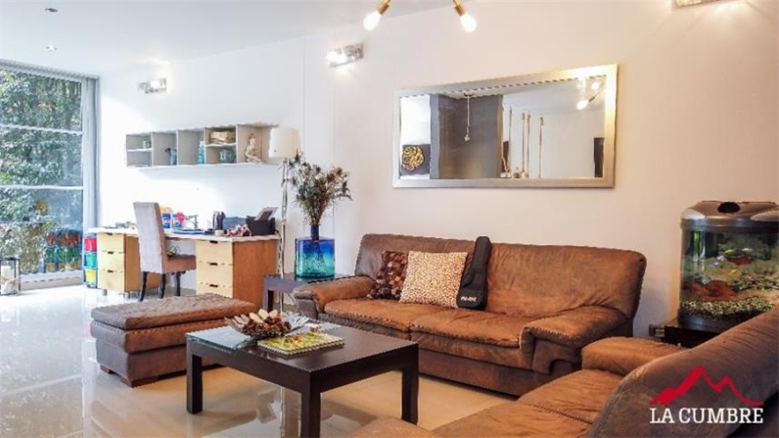 Casa de 3 alcobas en venta en El Tesoro, Medellín, 320 m² · foto 20 de 24