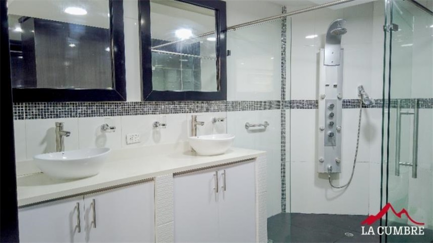 Casa de 4 alcobas en venta en Montessori, Medellín, 284 m² · foto 14 de 24