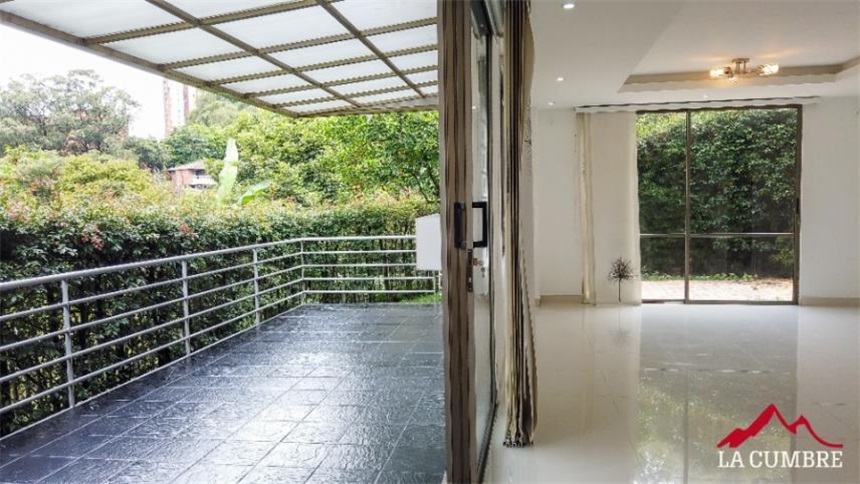 Casa de 4 alcobas en venta en Montessori, Medellín, 284 m² · foto 20 de 24