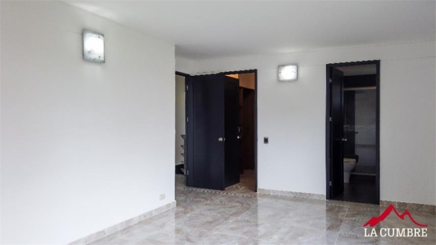 Casa de 4 alcobas en venta en Montessori, Medellín, 284 m² · foto 24 de 24
