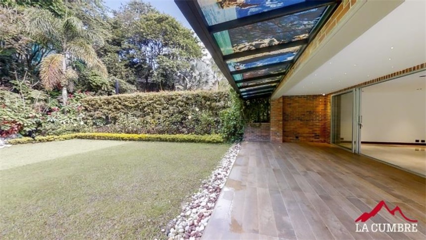 Casa de 4 alcobas en venta en El Poblado, Medellín, 280 m² · foto 9 de 22