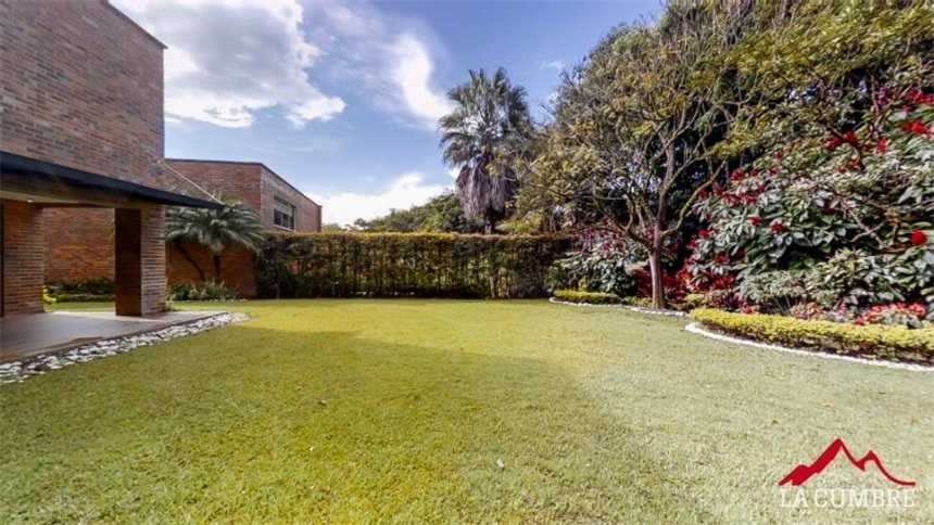 Casa de 4 alcobas en venta en El Poblado, Medellín, 280 m² · foto 10 de 22