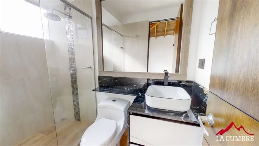 Casa de 4 alcobas en venta en El Poblado, Medellín, 280 m² · foto 21 de 22