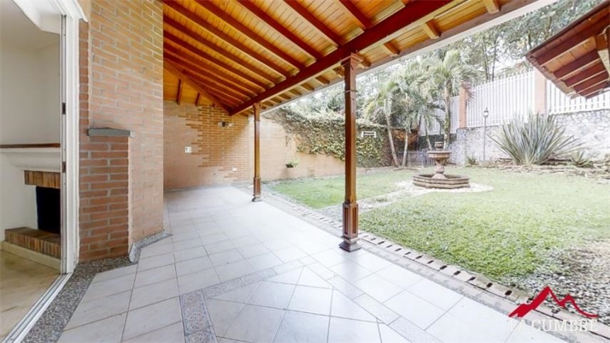 Casa de 5 alcobas en venta en Loma De Las Brujas, Envigado, 227 m² · foto 6 de 23