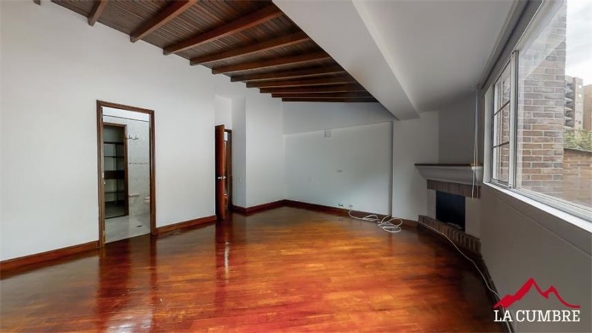 Casa de 5 alcobas en venta en Loma De Las Brujas, Envigado, 227 m² · foto 19 de 23