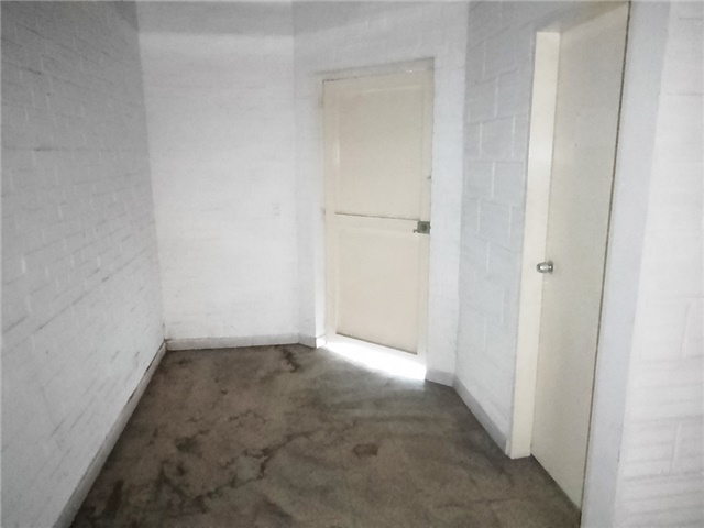 Local en arriendo en Guayabal, Medellín, 30 m² · foto 2 de 5