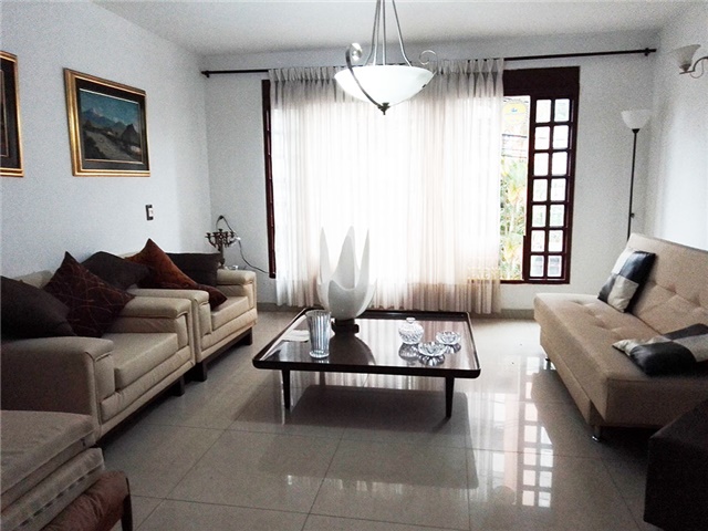 Casa de 5 alcobas en venta en Alejandria, Medellín, 500 m² · foto 2 de 20