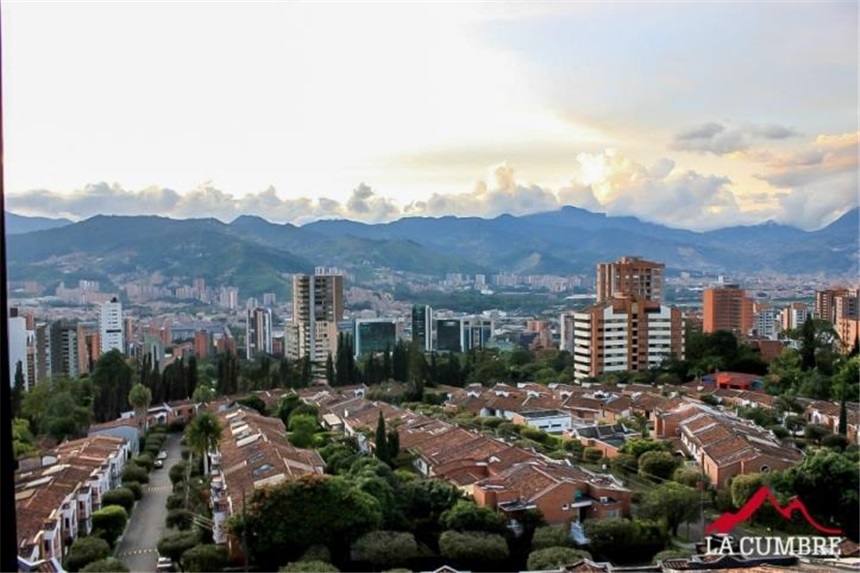 Apartamento en venta en El Poblado, Medellín · foto 22 de 24