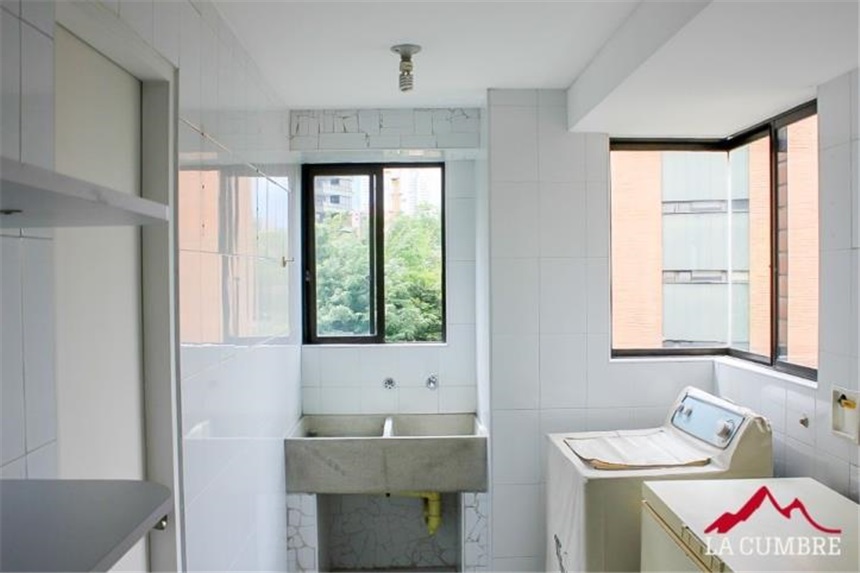 Apartamento en venta en El Poblado, Medellín · foto 24 de 24