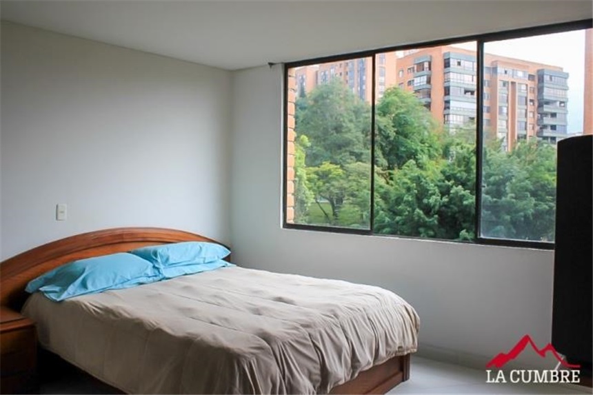Apartamento en venta en El Poblado, Medellín · foto 14 de 24
