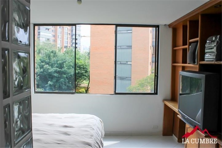 Apartamento en venta en El Poblado, Medellín · foto 18 de 24