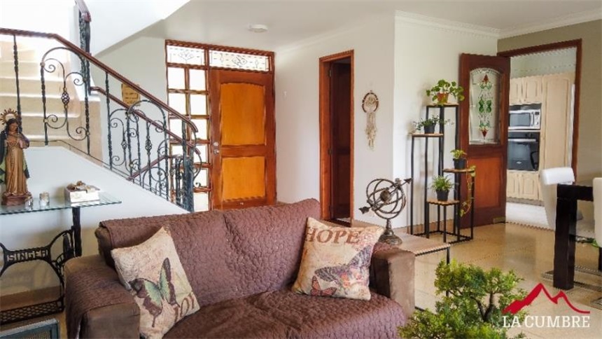 Casa de 4 alcobas en venta en Loma De Las Brujas, Envigado, 256 m² · foto 6 de 24