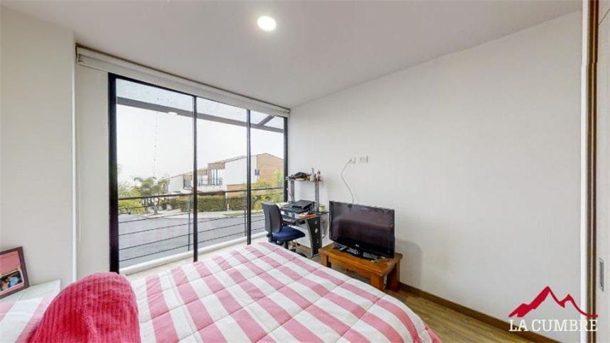 Casa de 3 alcobas en venta en Alto De San Jorge, Envigado, 197 m² · foto 20 de 21
