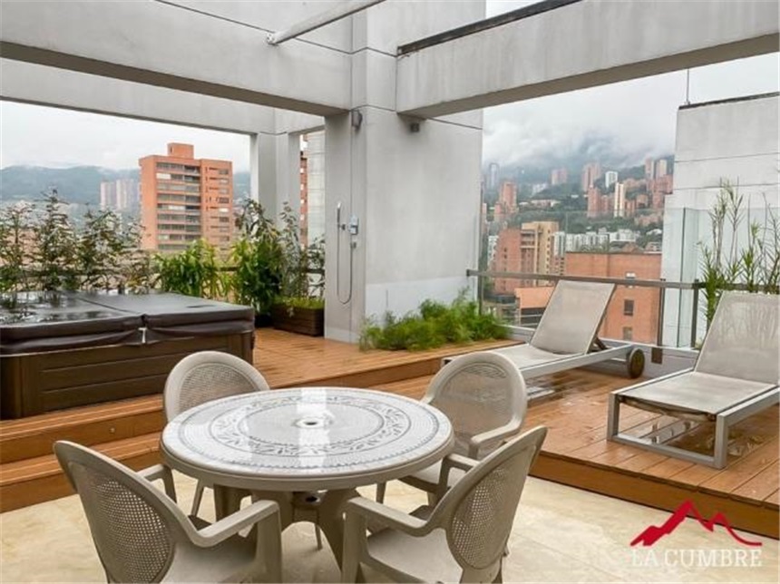 Apartamento de 3 alcobas en venta en El Poblado, Medellín, 387 m² · foto 16 de 18