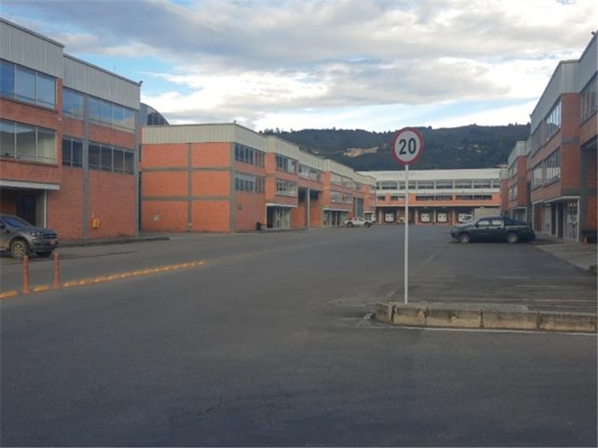 Bodega en venta en Canavita, Tocancipá, 1326 m² · foto 7 de 21
