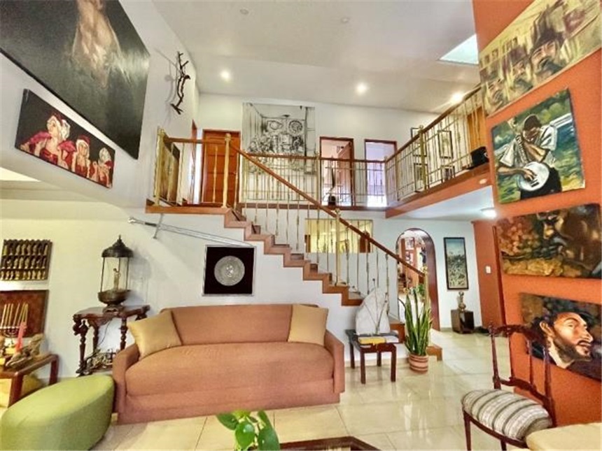 Casa en venta en Niza, Bogotá · foto 5 de 24