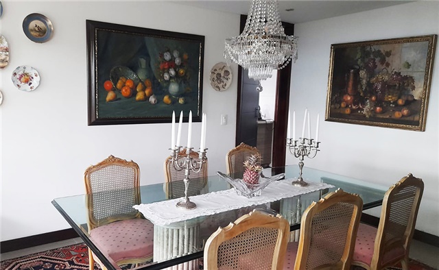 Casa de 4 alcobas en venta en Loma Del Escobero, Envigado, 450 m² · foto 3 de 19