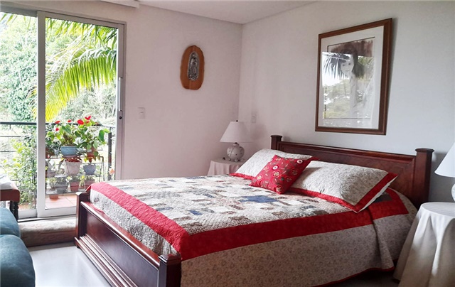 Casa de 4 alcobas en venta en Loma Del Escobero, Envigado, 450 m² · foto 15 de 19