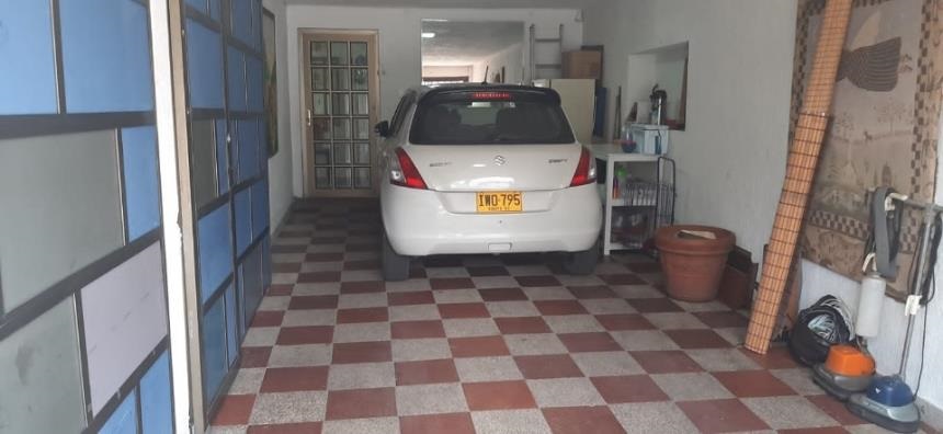 Casa en venta en Engativá, Bogotá · foto 2 de 22