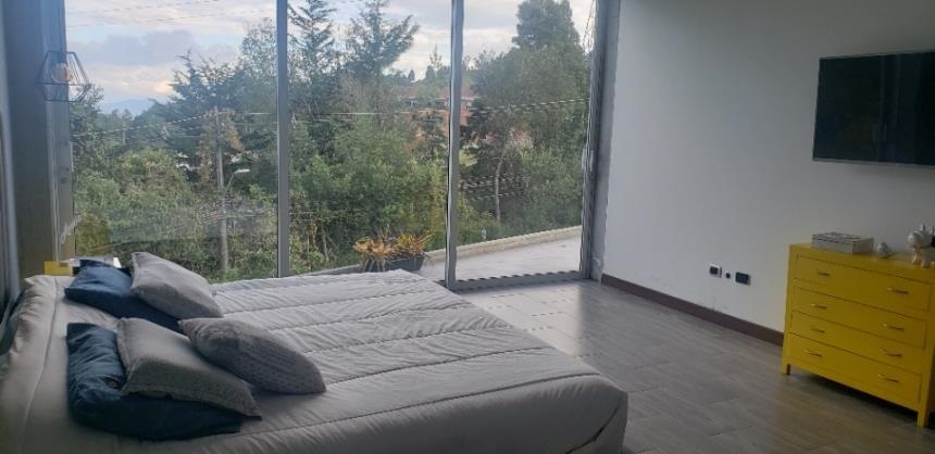 Casa de 5 alcobas en venta en Escobero, Envigado, 584 m² · foto 15 de 24