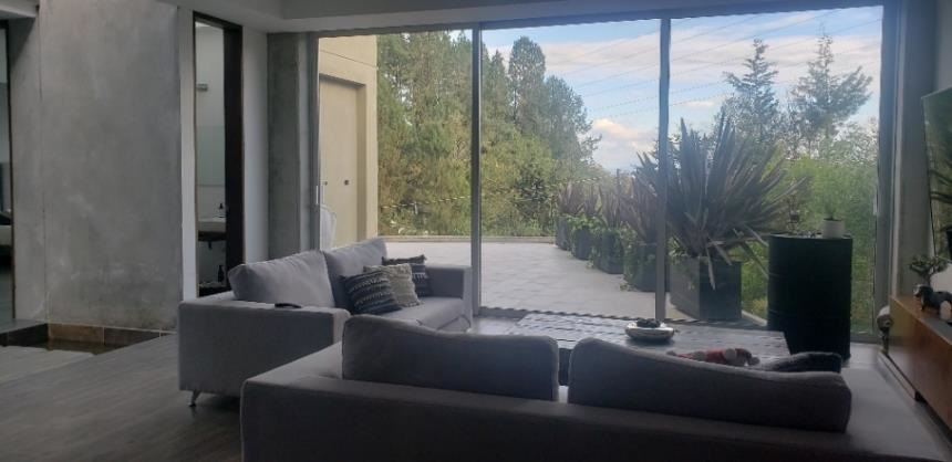Casa de 5 alcobas en venta en Escobero, Envigado, 584 m² · foto 2 de 24