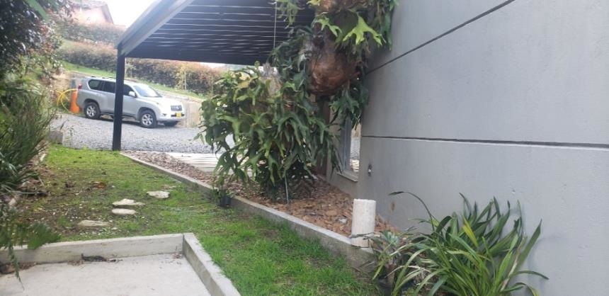 Casa de 5 alcobas en venta en Escobero, Envigado, 584 m² · foto 10 de 24