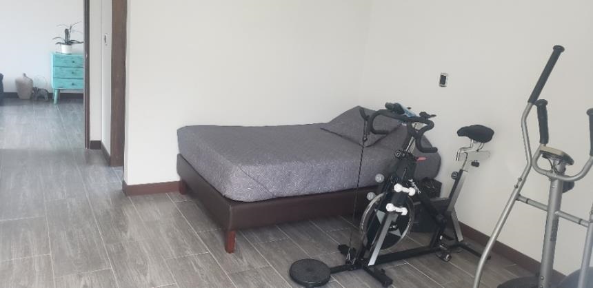 Casa de 5 alcobas en venta en Escobero, Envigado, 584 m² · foto 19 de 24