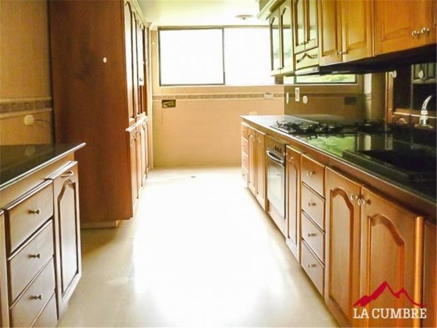 Apartment for sale in El Poblado, Medellín 3