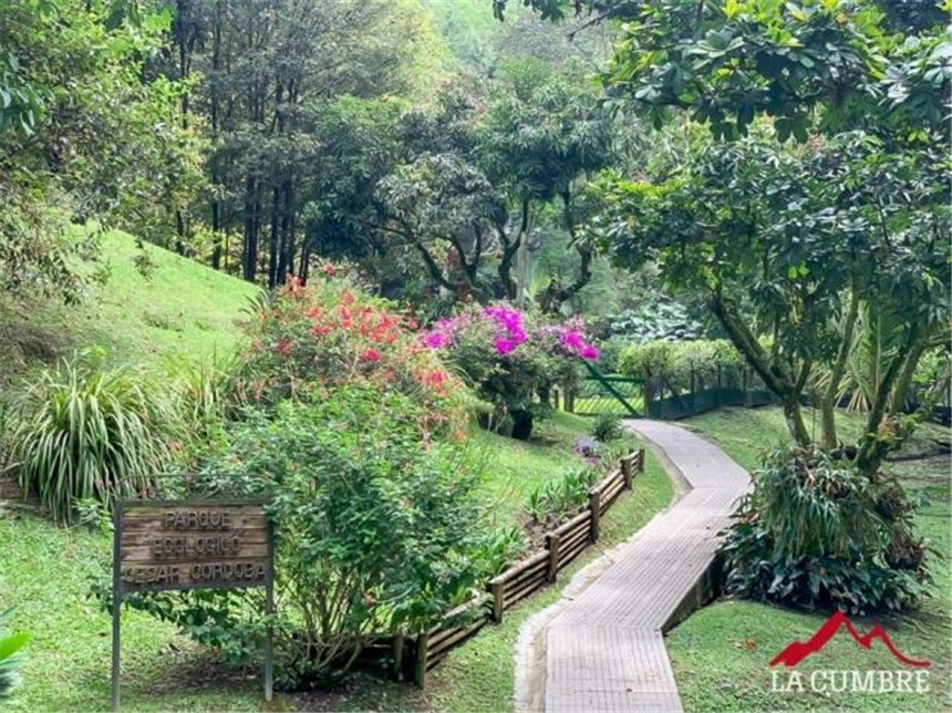 Apartamento de 3 alcobas en venta en Vía Las Palmas, Medellín, 227 m² · foto 20 de 20