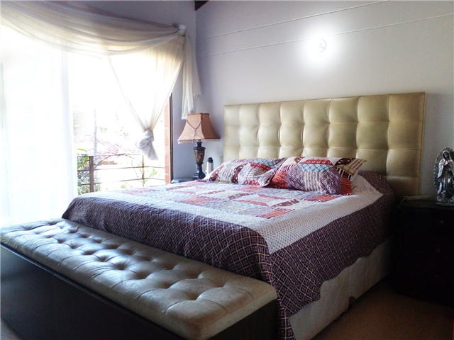 Casa de 3 alcobas en venta en Loma De Las Brujas, Envigado, 138 m² · foto 11 de 18