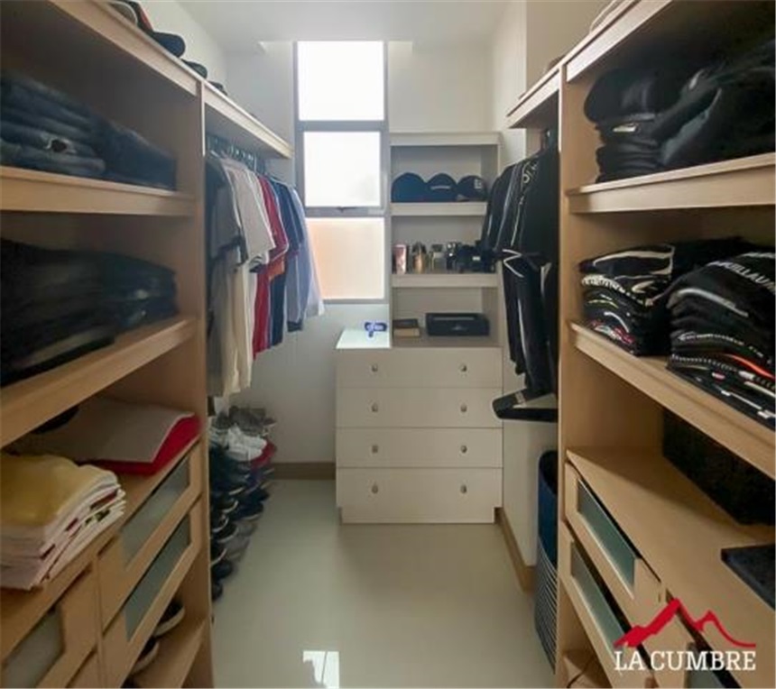 Apartamento de 3 alcobas en venta en El Poblado, Medellín, 172 m² · foto 14 de 16