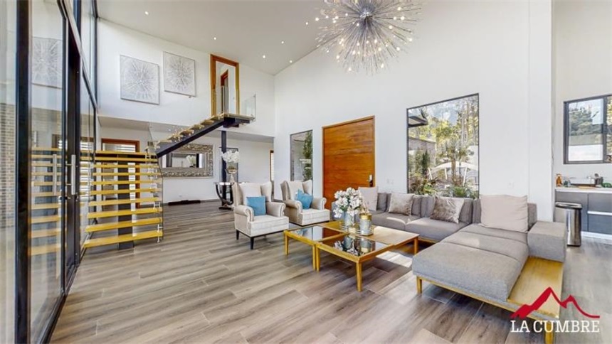 Casa de 6 alcobas en venta en Simon Bolivar Sb (Andina), Copacabana, 700 m² · foto 3 de 24
