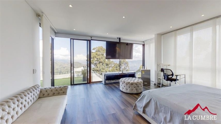 Casa de 6 alcobas en venta en Simon Bolivar Sb (Andina), Copacabana, 700 m² · foto 21 de 24