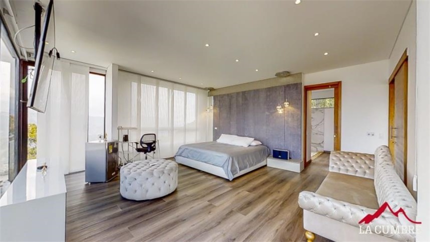 Casa de 6 alcobas en venta en Simon Bolivar Sb (Andina), Copacabana, 700 m² · foto 20 de 24