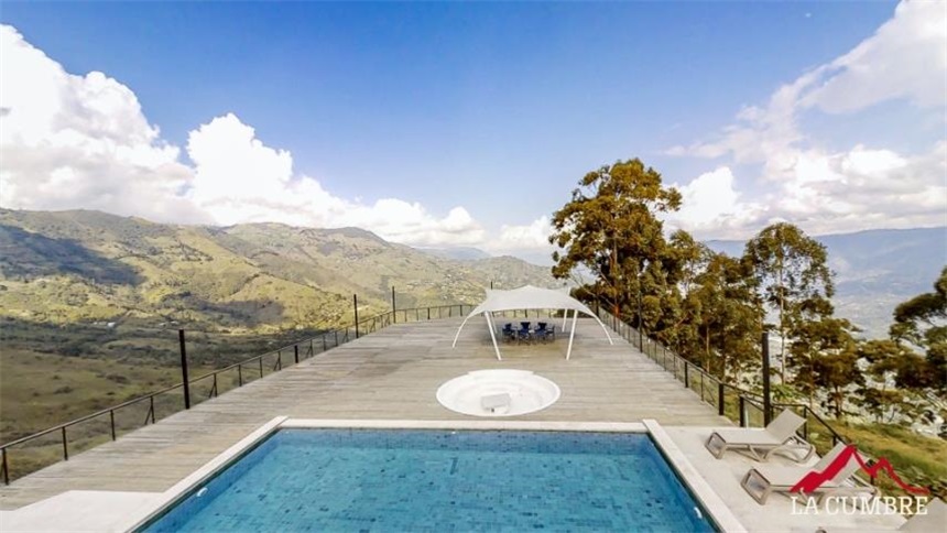 Casa de 6 alcobas en venta en Simon Bolivar Sb (Andina), Copacabana, 700 m² · foto 17 de 24