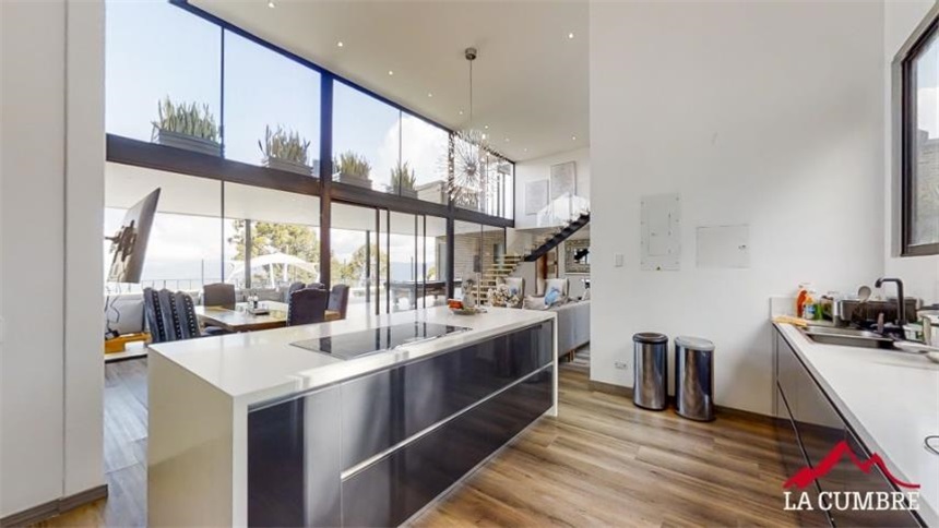 Casa de 6 alcobas en venta en Simon Bolivar Sb (Andina), Copacabana, 700 m² · foto 4 de 24