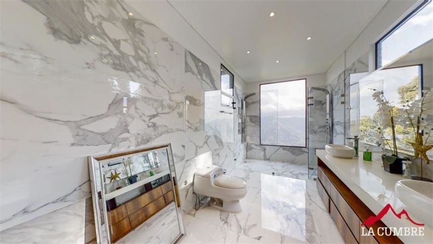 Casa de 6 alcobas en venta en Simon Bolivar Sb (Andina), Copacabana, 700 m² · foto 23 de 24