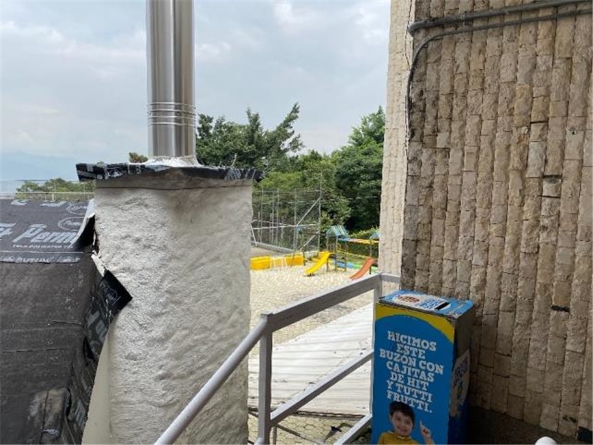 Edificio en venta en Loma El Atravesado, Envigado, 4556 m² · foto 2 de 22