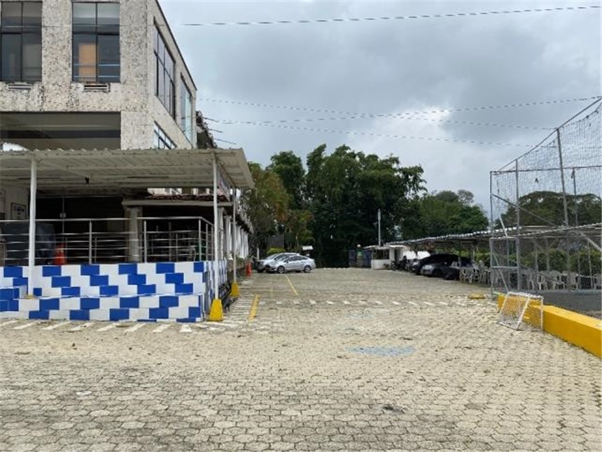 Edificio en venta en Loma El Atravesado, Envigado, 4556 m² · foto 15 de 22