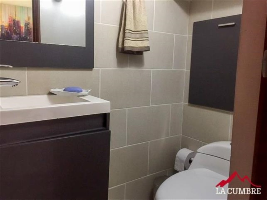Casa de 3 alcobas en venta en Cumbres, Envigado, 165 m² · foto 5 de 9