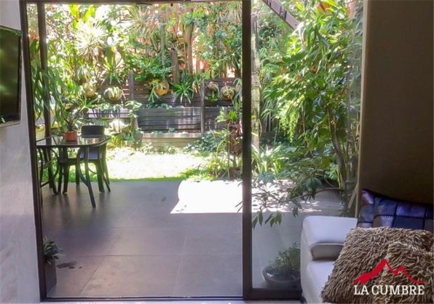Casa de 3 alcobas en venta en Cumbres, Envigado, 165 m² · foto 3 de 9