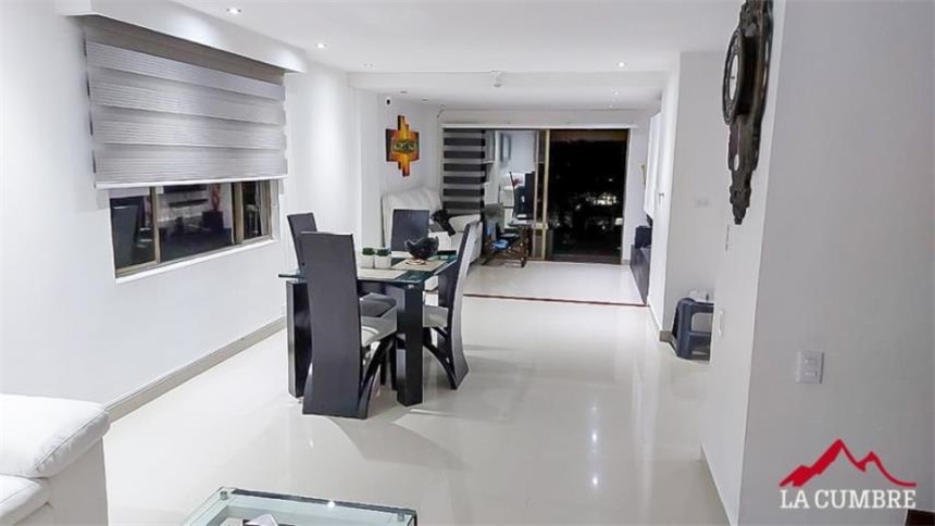 Casa de 3 alcobas en venta en Cumbres, Envigado, 188 m² · foto 5 de 11