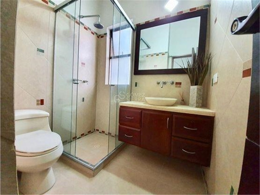 Casa de 5 alcobas en venta en Ub Cortijo De San Jose, Sabaneta, 354 m² · foto 18 de 23