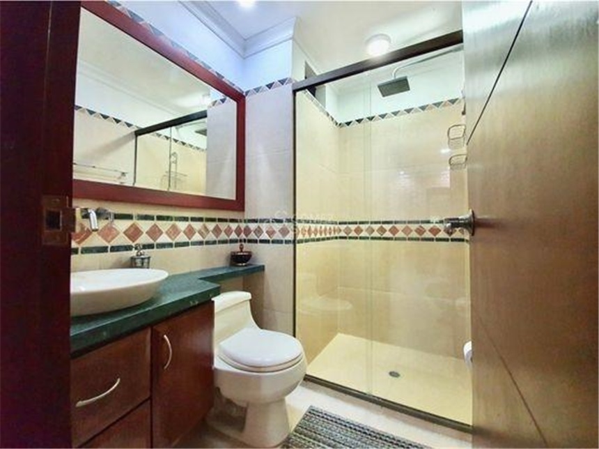 Casa de 5 alcobas en venta en Ub Cortijo De San Jose, Sabaneta, 354 m² · foto 13 de 23